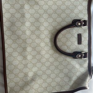 Gucci briefcase/laptop bag. 10/10 condition, with dust bag.